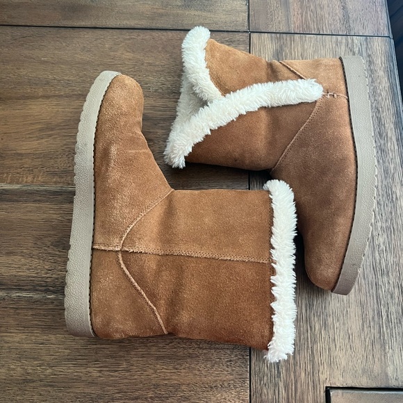 Brown boots - Picture 3 of 5